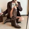 Botas Western Puntiagudas de Cuero Genuino Vintage, Botas Altas de Tacón Medio para Comercio Transfronterizo, Botas de Caballero Versátiles con Tacón Grueso y Plisados para Mujer en Otoño e Invierno