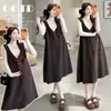 Conjunto Gestante Outono/Inverno 2026 Novo Top Interno de Gola Alta + Vestido Colete de Veludo Cotelê com Botões e Decote V Conjunto Completo para Toda a Gravidez Peça Única