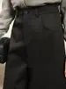 Los nuevos pantalones casuales negros de Sudu para mujer cuentan con costuras tridimensionales, un efecto adelgazante, bolsillos traseros de parche y un diseño holgado de pierna curva adecuado para ir al trabajo.