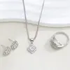 Colar Anel Brinco Geométrico Cravejado com Zircônia Cúbica Diamante Estilo Levemente Luxuoso Conjunto de Joias Moderno Simples Versátil para Mulheres Venda por Atacado Transfronteiriça