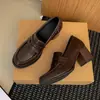 Zapatos de cuero negros para mujer estilo británico retro con tacón grueso, nuevo modelo de verano 2026, mocasines versátiles que aumentan la altura para mujeres menudas