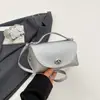 Bolsas de Diseño de Nicho Transfronterizas para Mujer Otoño 2026 Nuevo Bolso Cuadrado Pequeño de Mano Bolso Cruzado de un Solo Hombro de Color Sólido