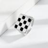 Anillo de tablero de ajedrez para mujer estilo coreano diseño simple sentido geométrico anillo de amor dulce fresco estilo personalidad Joyería Red Popular Venta al por mayor