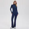 Conjunto Deportivo Caijue para Mujer con Cuello Alto, Cremallera, Corte Ajustado, Diseño de Líneas 3D, Pantalones Acampanados, Conjunto de Dos Piezas para Fitness Yoga