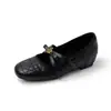 Zapatos Planos con Tira de Perlas que Aumentan la Altura 5 cm para Mujer, Nuevo Estilo 2025, Zapatos Planos Metálicos de Camelia Inspirados en Chanel
