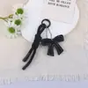 Llavero Colgante Creativo Nuevo Estilo Miu de Cuero con Lazo para Coche, Bolsas y Fundas de Teléfono, Versátil para Parejas