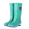 Botas de lluvia impermeables de moda para mujer, de tubo largo, para exteriores, de tubo alto, cálidas, antideslizantes, resistentes al desgaste, zapatos de agua, zapatos impermeables para mujer para todas las estaciones