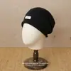 Gorro de Punto Nuevo para Otoño e Invierno Estilo Coreano Protección Cálida para Orejas Gorro Acumulado para Hombres y Mujeres Versátil Casual Gorro de Lana Cubre Cabeza Frío