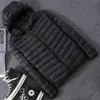 Chaqueta ligera de algodón rellena de plumón para hombre, estilo casual, color liso con rayas, con capucha, cálida, abrigo pequeño de algodón, negro, talla 2XL
