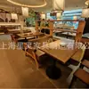 Fábrica Fornece Desenhos e Amostras para Design Personalizado de Sofás para Booths de Restaurante, Booths com Capa Macia e Sofás de Restaurante Feitos de Madeira Maciça