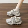 Nuevos Zapatos de Papá con Suela Gruesa de Otoño 2026 para Mujer, de Malla Transpirable de Moda, para Aumentar la Altura, con Cordones, Casuales, Deportivos, para Correr