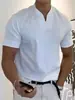 Camiseta Masculina de Manga Curta 2026 Estilo Levemente Luxuoso, Camisa Polo Simples de Gola V Pequena Slim Fit, Cor Sólida Casual Esportiva