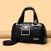 Bolso de diseño para mujer bolsillo de tres capas bolso de hombro tipo mensajero para mamá de mediana edad bolso nuevo de alta gama para mujer superficie brillante