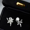 Aretes de Clip para Oreja con Disco de Espiral Antimosquitos Flor de Iris para Mujer Estilo Nuevo Fresco
