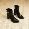 Botas de tornozelo de couro vintage de salto alto para mulheres, novo estilo francês de inverno 2026 com fivela dourada, bico quadrado, zíper lateral, botas Maillard Martin