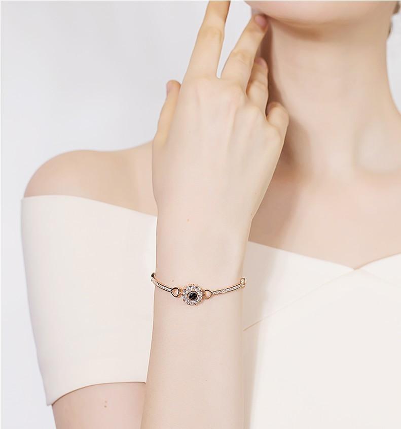 11173446485_340875126