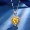 Outono e inverno Nova Zhuang Sheng joias diamante de alto carbono corte Flor de Gelo diamante amarelo cobre incrustado coração em forma de terno 10*10-6*6