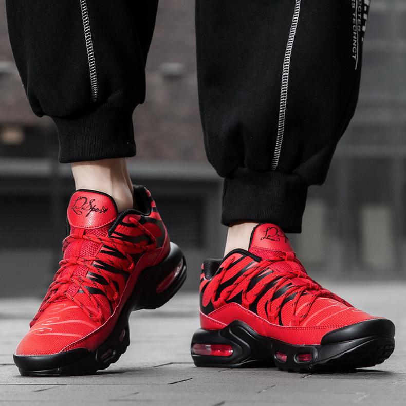 男鞋大码飞织运动鞋透气