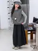 Conjunto de Tres Piezas para Niñas Otoño e Invierno Nuevo Estilo Coreano Chaleco de Punto Capa Base Superior Falda Botón Flor Set de Tres Piezas Falda Primavera y Otoño