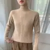 Nueva camiseta básica de lana de cachemira para otoño e invierno, cuello semi-alto para mujer, moda, versátil para ir al trabajo, suave y cómoda, engrosada
