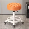 Taburete con Ruedas, Taburete Redondo Giratorio Ajustable para Salón de Belleza, Taburete de Trabajo para Peluquería y Salón de Uñas, Silla con Respaldo, Triple Protección, Piel de Microfibra