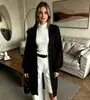 2026 Novo Cardigã de Tricô Outono Inverno Solto Bolso Lateral Comprimento Médio Estilo Preguiçoso Casaco Suéter Suéter Transfronteiriço Feminino