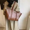 Bolso de Mano Retro Transfronterizo, Bolso de Gran Capacidad para Mujer para el Trabajo, Bolso de Hombro Versátil de Moda Casual, Bolso de Mano de Alta Gama