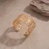 Estilo Retro Patrón Calado Pulsera Ancha Pulsera de Moda Lujo Accesible Gama Alta Transfronterizo Europeo y Americano Elegante Exagerado Joyería de Mano