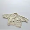 Chaqueta Infantil Primavera y Otoño Nueva Estilo Coreano Casual Chaqueta de Trabajo para Niños y Niñas Bebé Casual Chaqueta con Cuello Campana Ropa Infantil
