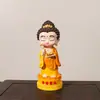 Enfeites de carro Budista, Guanyin e monge personalizados de fábrica, artesanatos de resina, decorações de mesa, presentes culturais e criativos com tema de templo