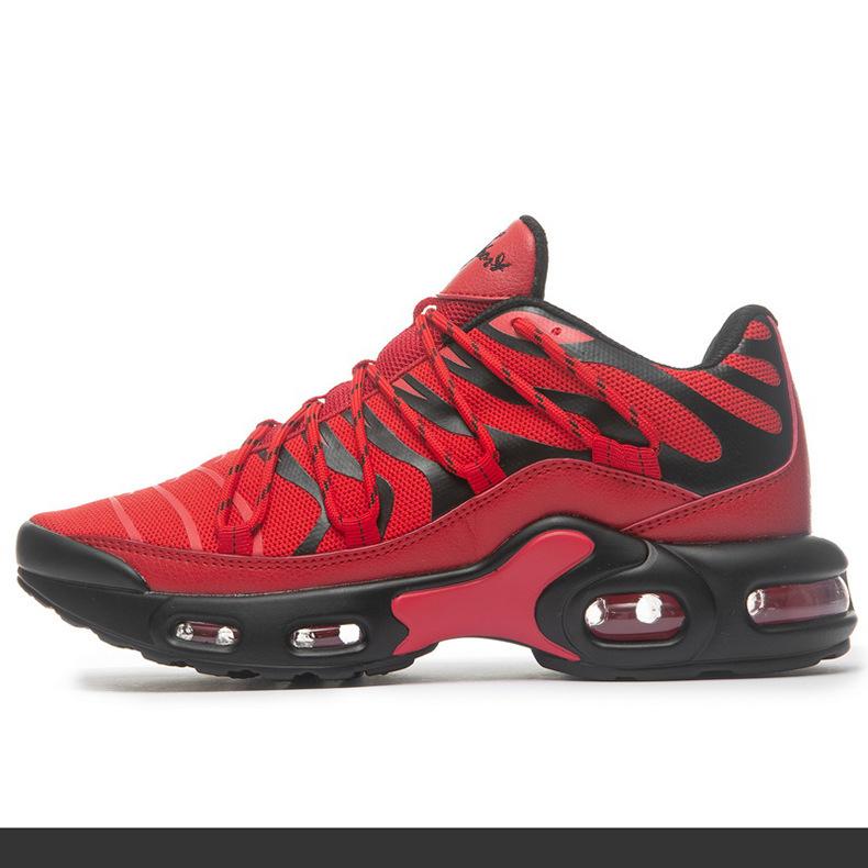 男鞋大码飞织运动鞋透气