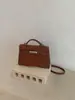 Bolsa de Mão de Luxo para Comércio Exterior Bolsa Kelly Novo Estilo Bolsa Feminina Leve Luxo Retrô para o Dia a Dia Bolsa Platina Versátil Bolsa de Ombro Transversal