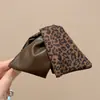Pinza para el Cabello Triángulo de Concha Dulce y Elegante para Mujeres con Cabello Grueso, Nuevo Clip de Tiburón Grande 2026 Accesorio para el Cabello