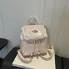 Acabamento delicado em renda, mochila estilosa com cordão de bolinhas para meninas, nova coleção 2026, mochila casual fresca e espaçosa