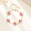 Pulseira de Aço Inoxidável com Flor Tridimensional de Trevo de Quatro Folhas, Elegante e Fashion, Acessório de Mão Fácil de Combinar, Joia de Mão 520 Atacado