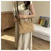 Alto Valor Estético, Bolsa Tote Tecida de Grande Capacidade, Estilosa e de Nicho, Bolsa de Ombro/Axila Estilo Casual e Despojado, Bolsa de Mão para o Dia a Dia