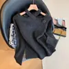 Top de Malha Elegante Estilo Coreano Afinando o Visual com Gola Halter Ombro a Ombro para Mulheres Outono e Inverno 2025 Novo Versátil Redutor de Idade Estilo Preguiçoso Suéter