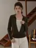 Suéter de malha com lapela em blocos de cor verde café, estilo coreano minimalista de duas peças "V Hidden Light" para mulheres, top versátil