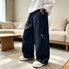 Calça de trabalho casual infantil para meninos, novo estilo outono 2026, calça comprida de corte solto para crianças, calças de primavera e outono para bebês meninos, moderna