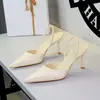 9727 Moda Europeia Socialite Salto Alto Feminino Bico Fino Corte Baixo Simples Costas Abertas Tira no Tornozelo Sandálias de Salto Fino Confortáveis