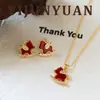 Nuevo Collar con Colgante Versátil de Caballo Rojo con Circonita Microincrustada, Estilo Versátil de Lujo Ligero Nicho de Gama Alta para Mujeres