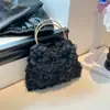 Nova Bolsa de Corrente Rosa Pérola Europeia e Americana para Jantar Bolsa de Mão para Banquete Cheongsam Noturna Versátil Bolsa Transversal