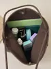 Otoño 2026 Nuevo Bolso Cubo Gran Capacidad Sensación Relajada Para Viajar con Estilo Bolso de Hombro Único Bolso para Mujer Debajo del Brazo