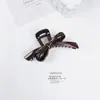 Pinza para el Cabello de Garra de Alta Gama Color Marrón Chocolate Pinza de Tiburón Retro Pinza Elegante para Moño en la Parte Trasera de la Cabeza Pinza de Garra Accesorios para el Cabello