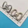 Urso Artificial Galvanizado Gravata Borboleta Floco de Neve Coroa de Flor Acessórios de Plástico DIY Tiara Presilha Capa de Celular Fivela de Sapato Adesivo