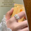 Novo Anel de Gardênia Simples Estilo Chinês para Mulheres, Luxo Acessível, Alta Qualidade, Anel Doce e Requintado para Dedo Indicador, Acessórios de Anel Elegantes para Mulheres
