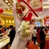Llavero de Oro Puro 999 Colgante de Oro Caballo Dorado Llevando Riqueza Bolsa de Dinero de Buena Suerte Adorno para Colgar en el Coche Regalo de Alta Gama