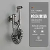 Grifo de un grifo y dos salidas con rociador para descargar el inodoro piscina de fregado para balcón dentro de la pared piscina de lavandería piscina de inodoro alargado