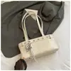 2025 Verano Nueva Moda Nicho Bolso de Hombro para Viajero Mujer Estilo Retro Chica Caliente Bolso de Axila Motociclista