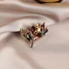 Broche Estilo Chinês Clássico, Alto Padrão, Luxo Leve, Corsage Estilo Antigo, Design de Alfinete Elegante e Versátil, Joias de Nicho Venda por Atacado